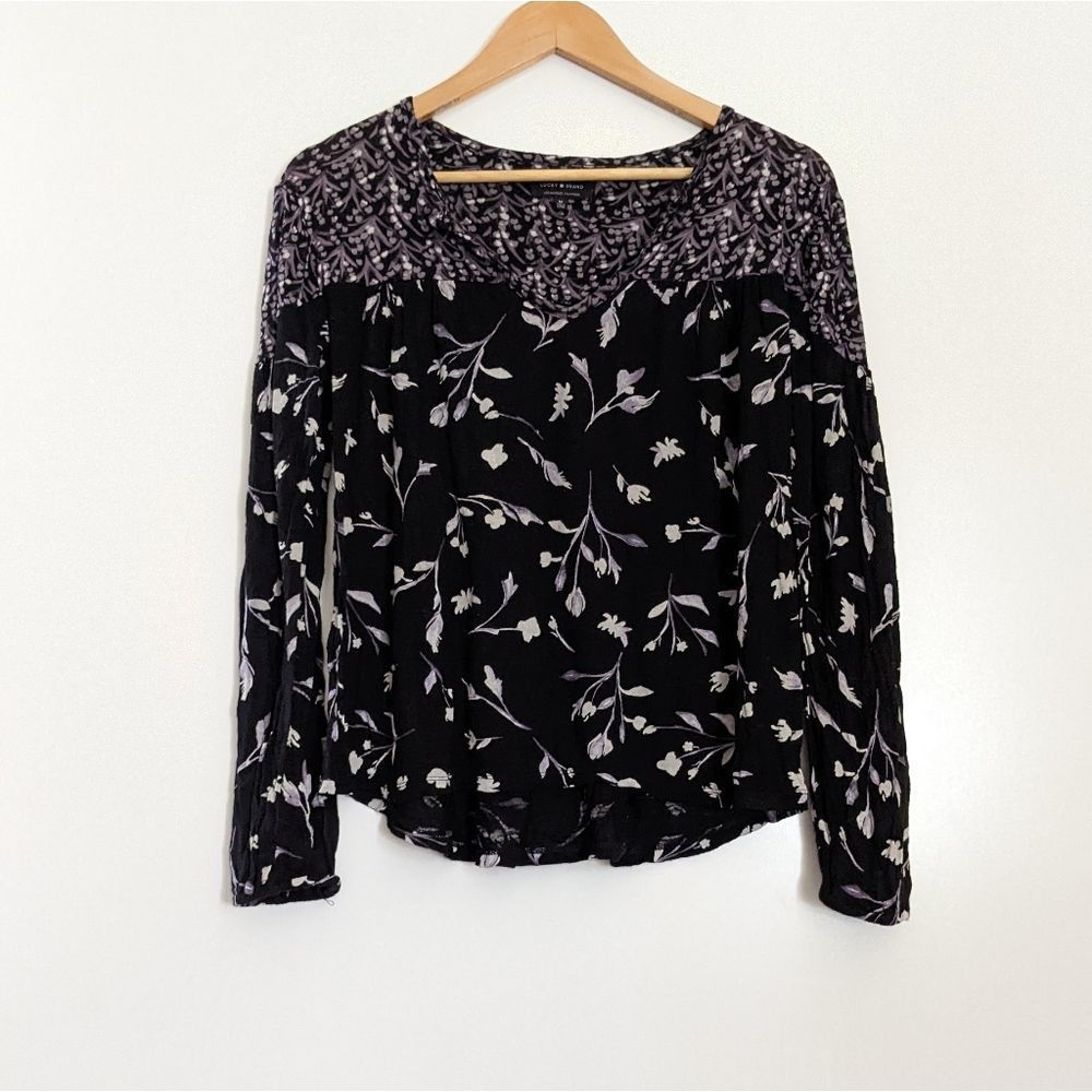Lucky Brand Long Sleeve Top Size Medium